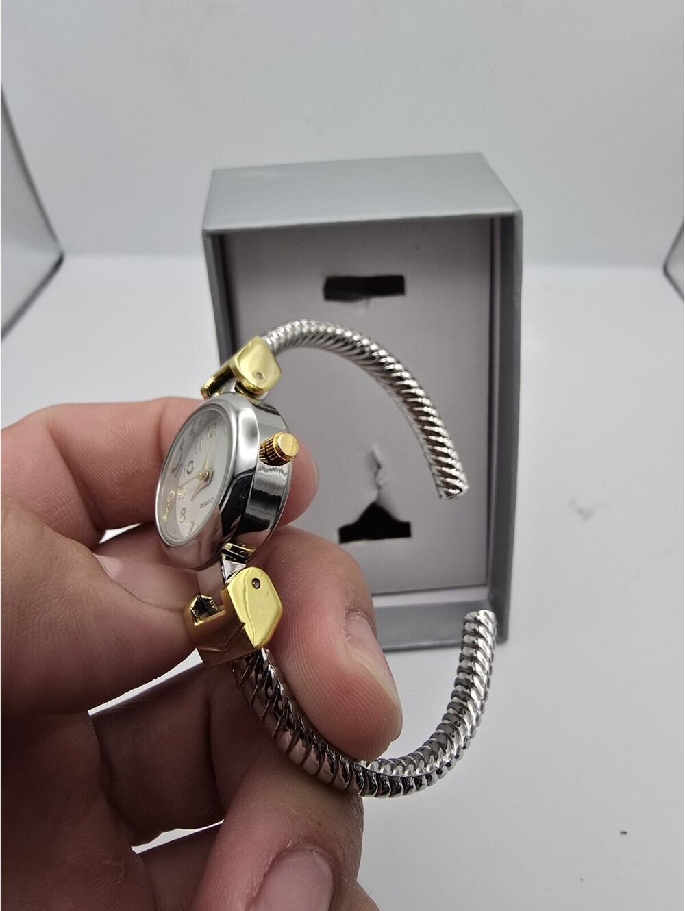 Time and Tru Ladies Silver Gold Two Tone Spring Cuff Bangle Watch White Dial